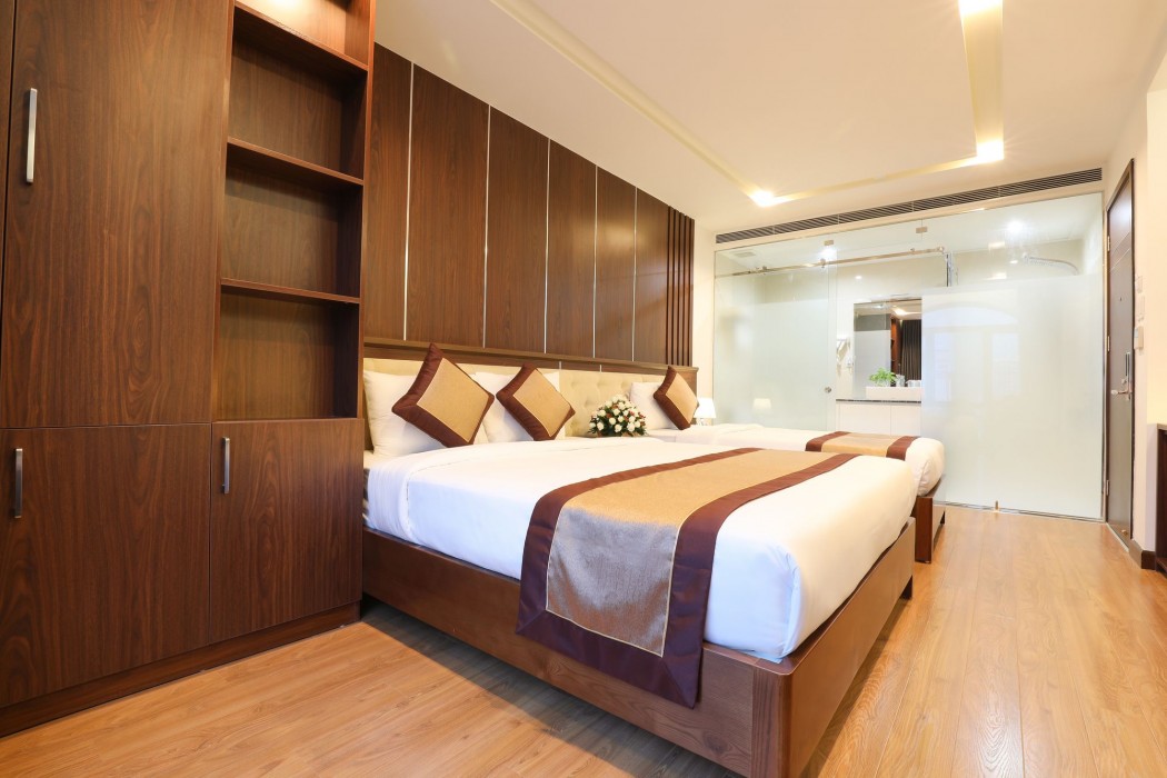 Prague Hotel 40/100