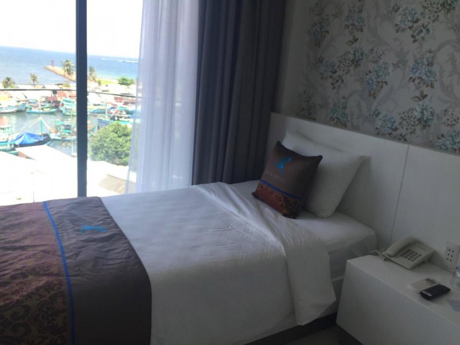 Nipola Hotel 29/78