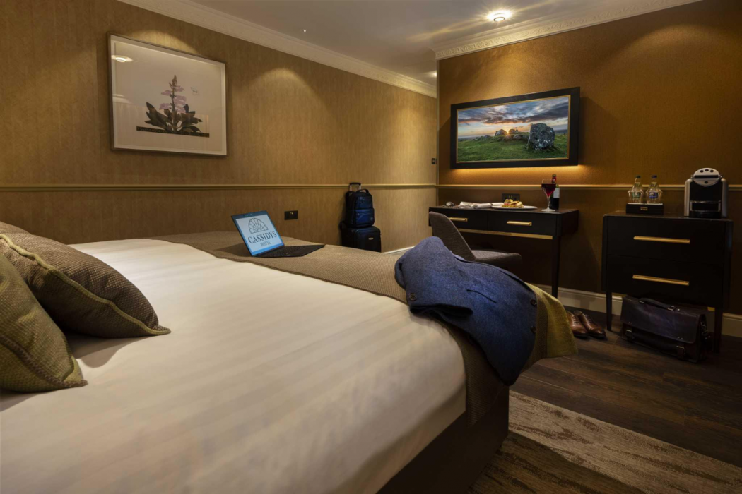 Cassidys Hotel 11/30