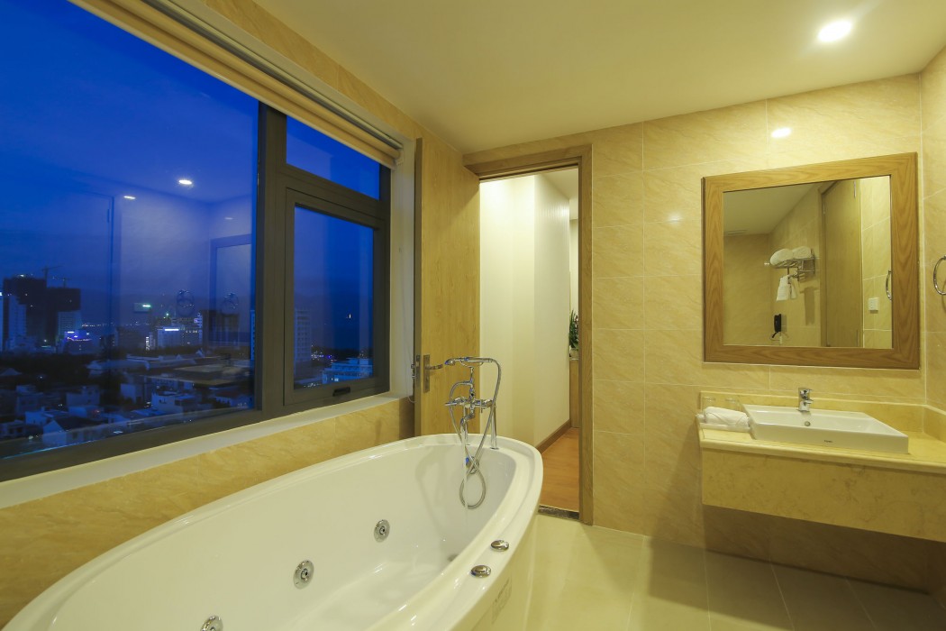 Lavencos Hotel Da Nang 28/86