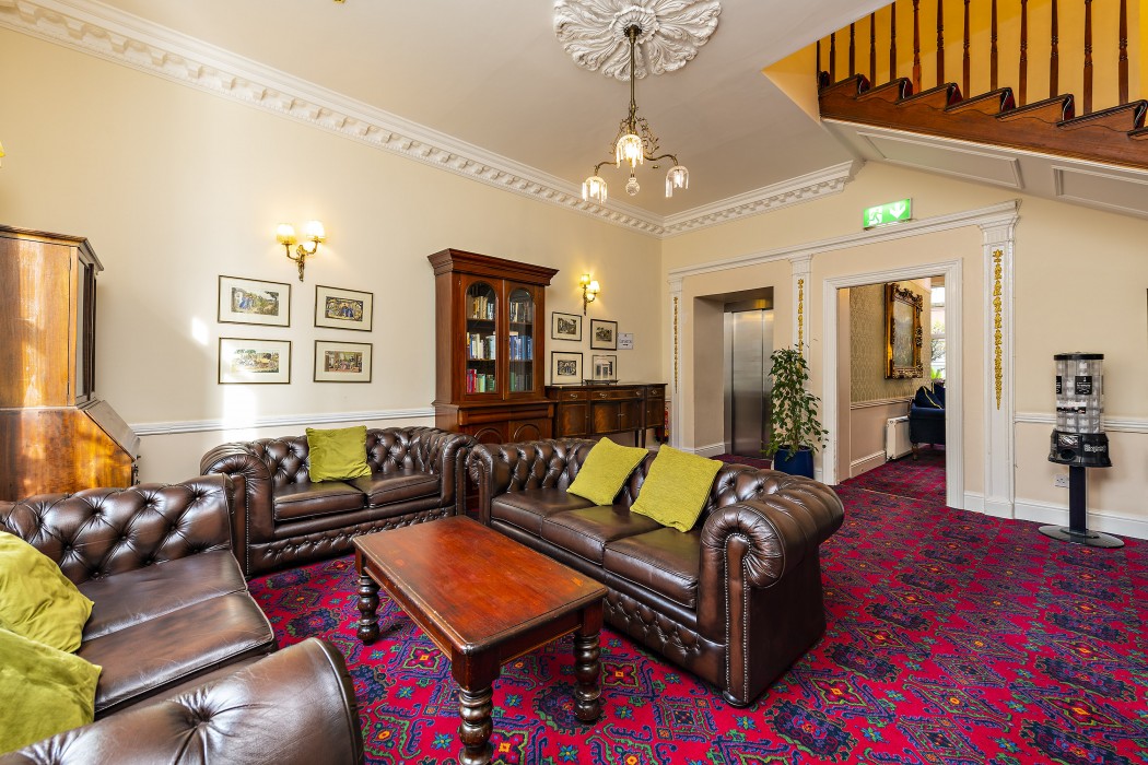 Castle Hotel 8/66