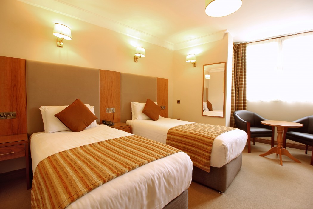 Castle Hotel 14/66