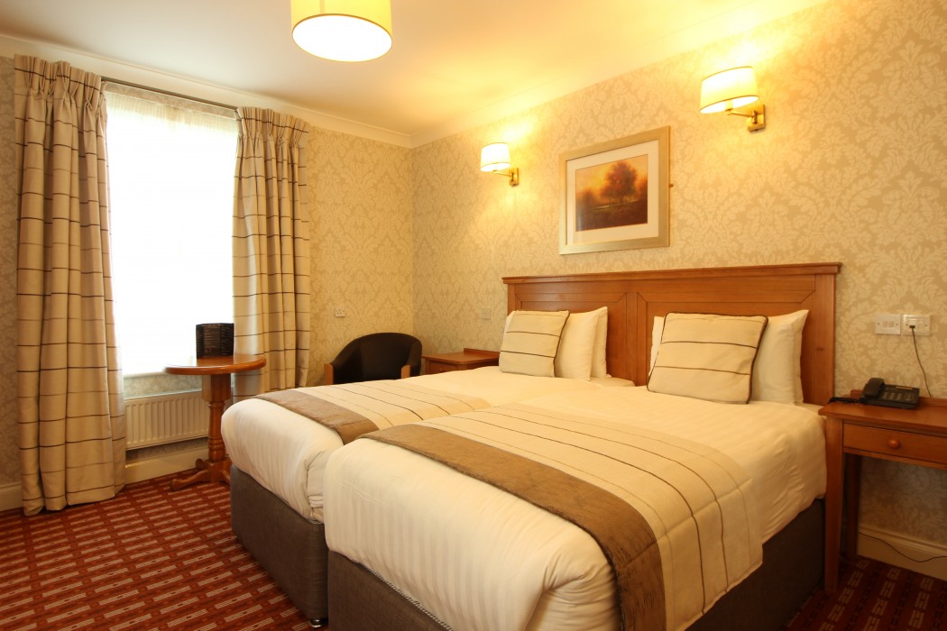 Castle Hotel 16/66