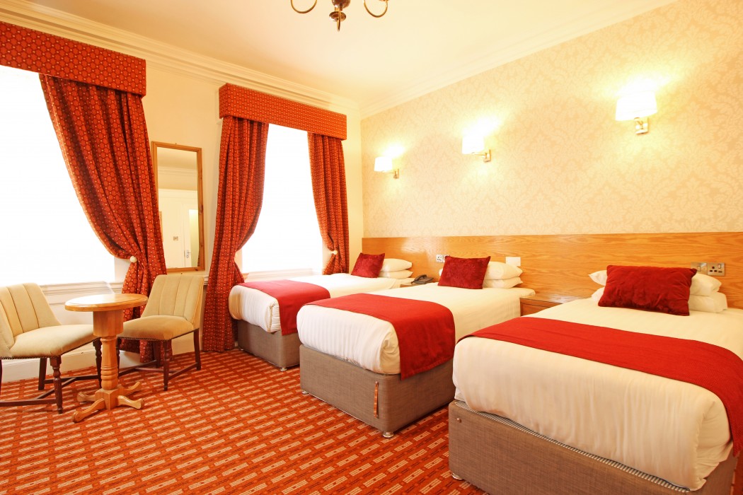 Castle Hotel 19/66
