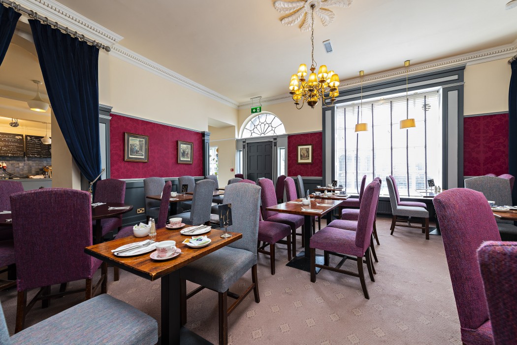 Castle Hotel 37/66