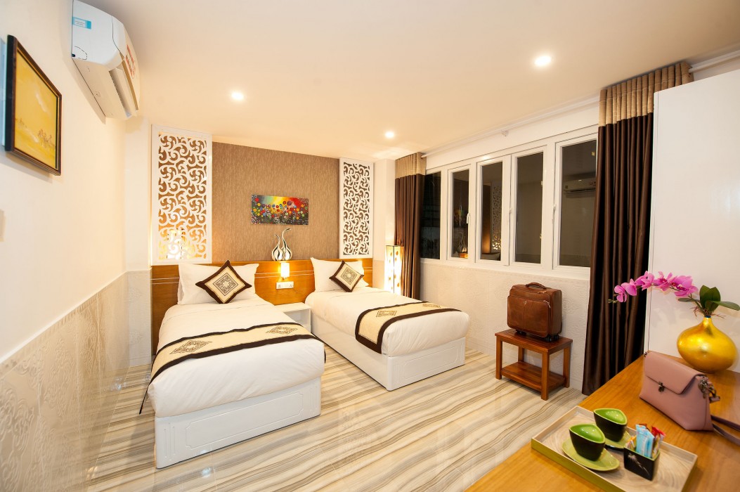 Brilliant Hotel 49/71