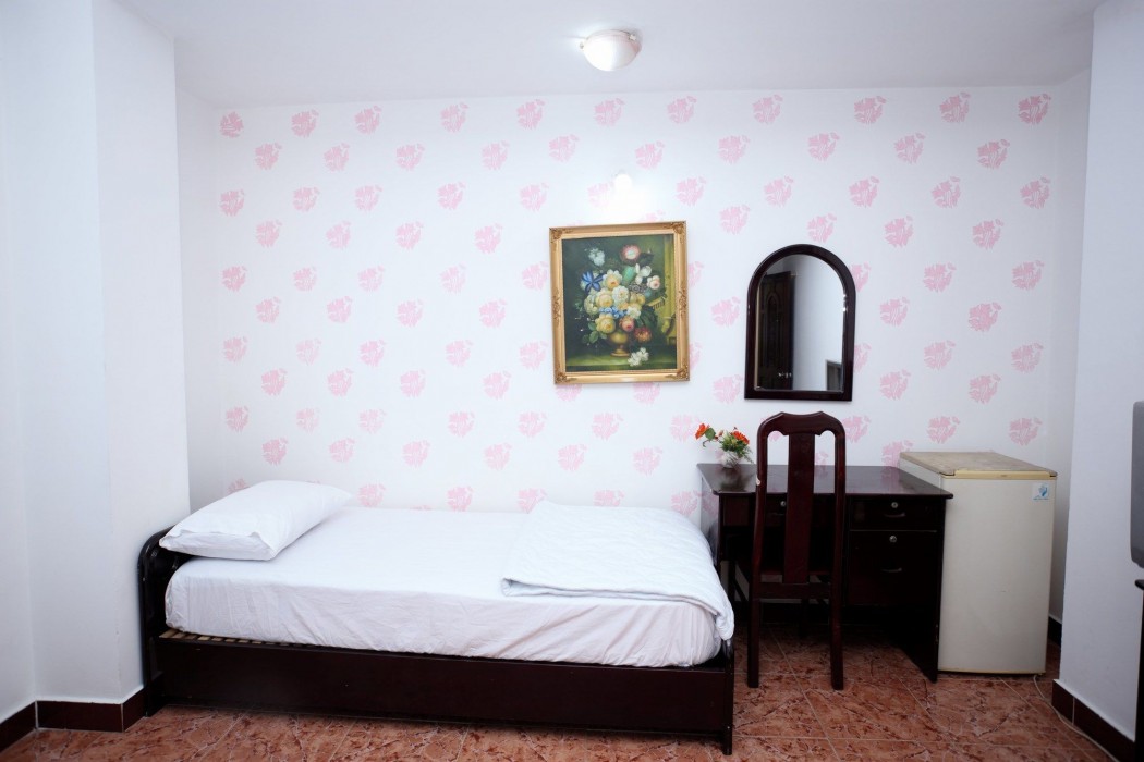 Thanh Lan Hotel 70/98