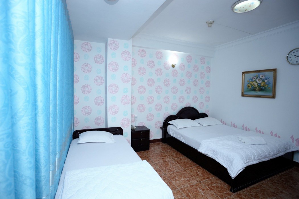 Thanh Lan Hotel 74/98