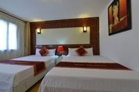 Golden Time Hostel 3 22/65