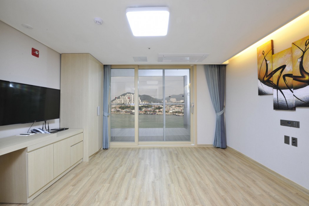 The Hotel Soo 37/100