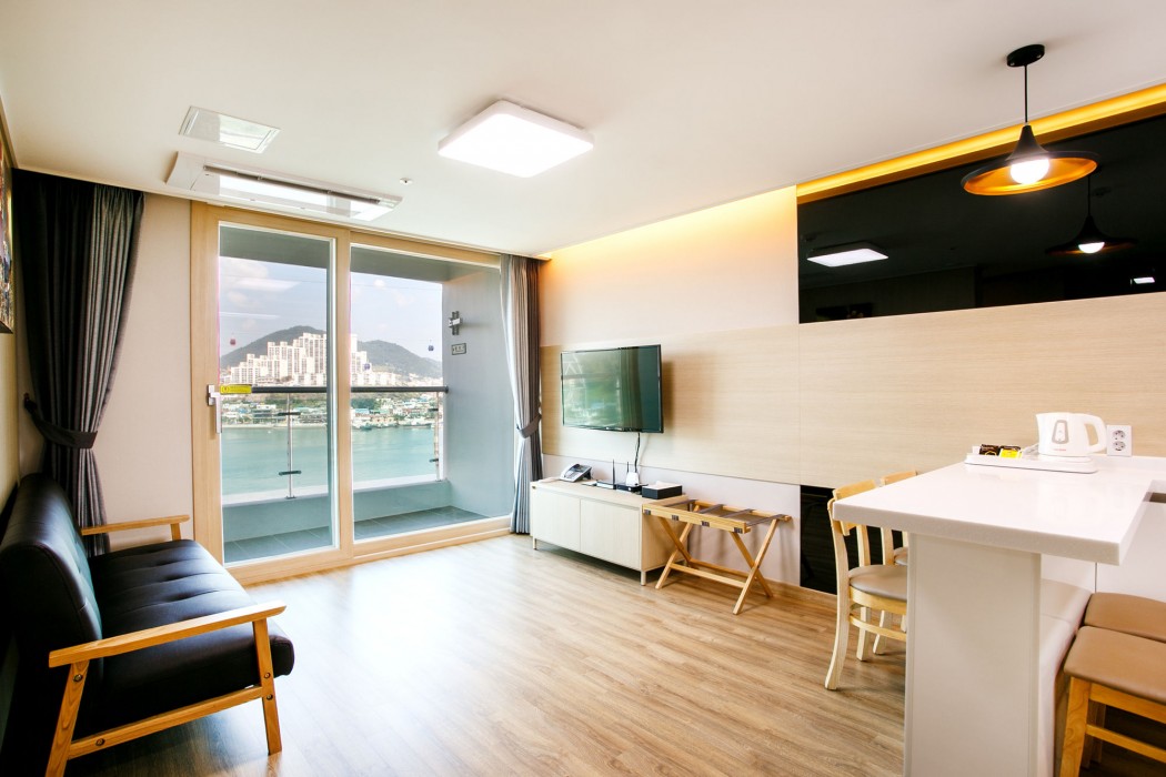 The Hotel Soo 49/100
