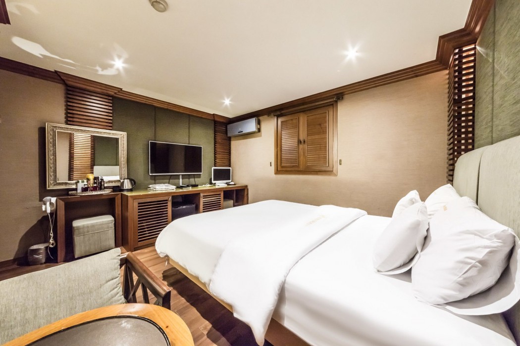 Demian Hotel 7/10