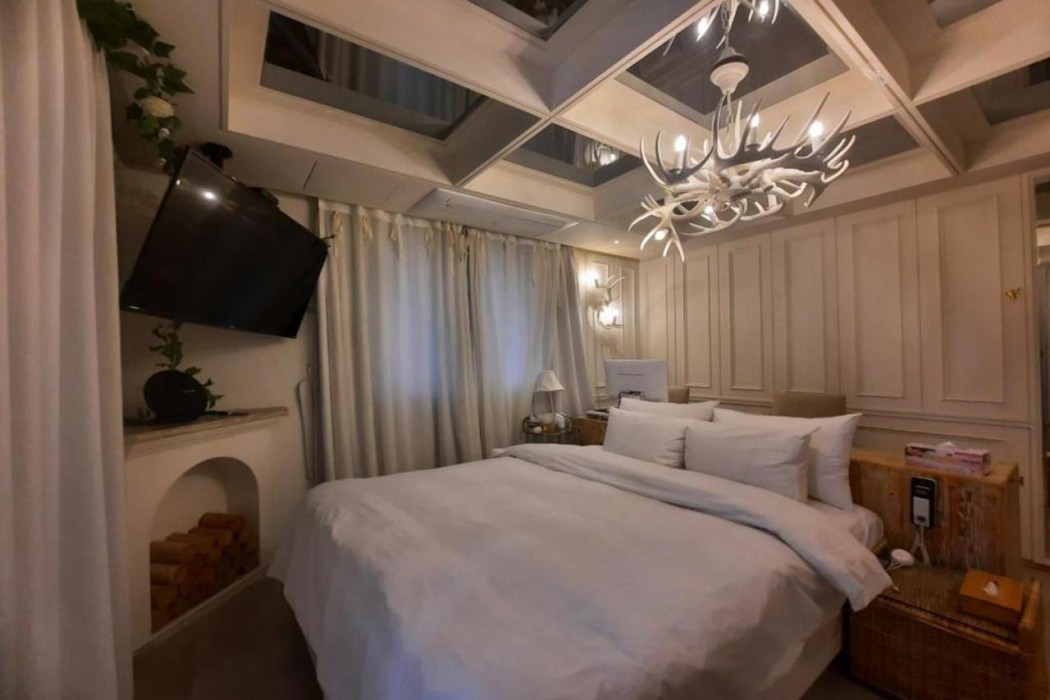 SongJeong Lesign Hotel 4/40