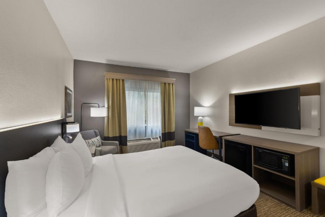 Comfort Inn & Suites Austin North Loop 11/46