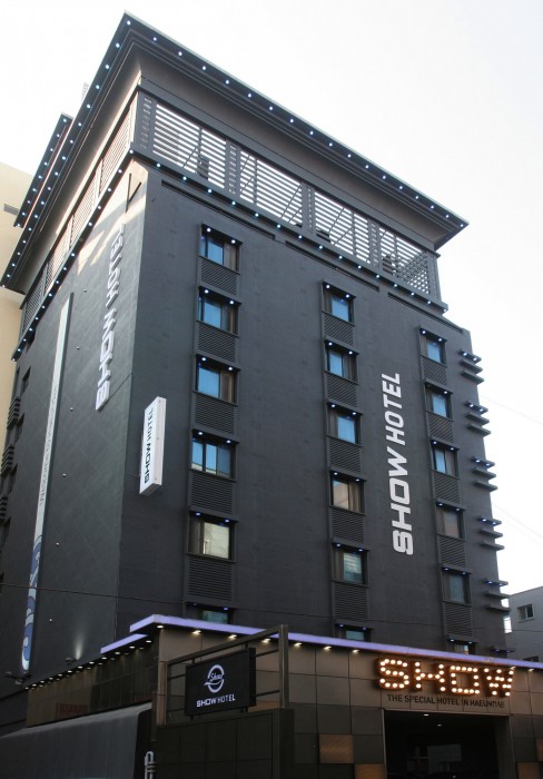 Show Hotel 36/66