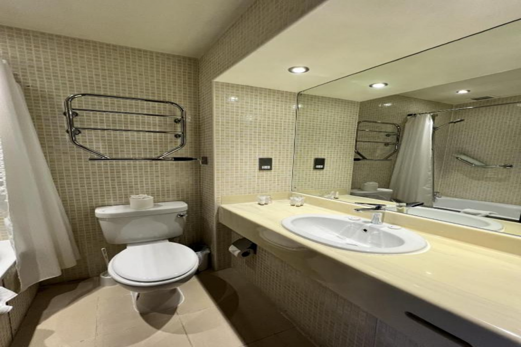 The Cavendish Hotel 11/60
