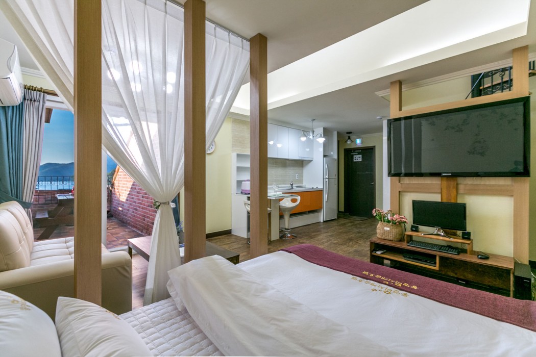 Tongyeong Beach Castle Hotel 20/54