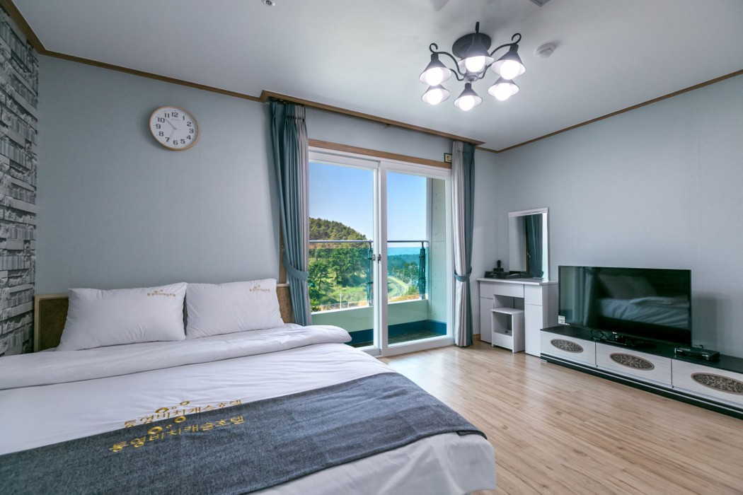 Tongyeong Beach Castle Hotel 18/54