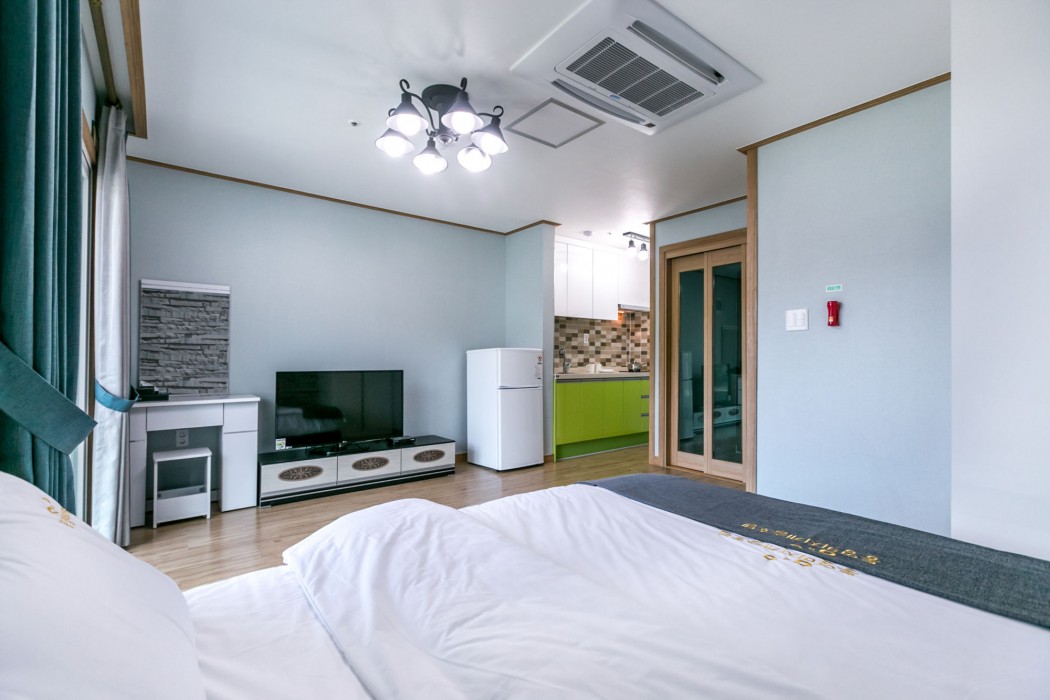 Tongyeong Beach Castle Hotel 22/54