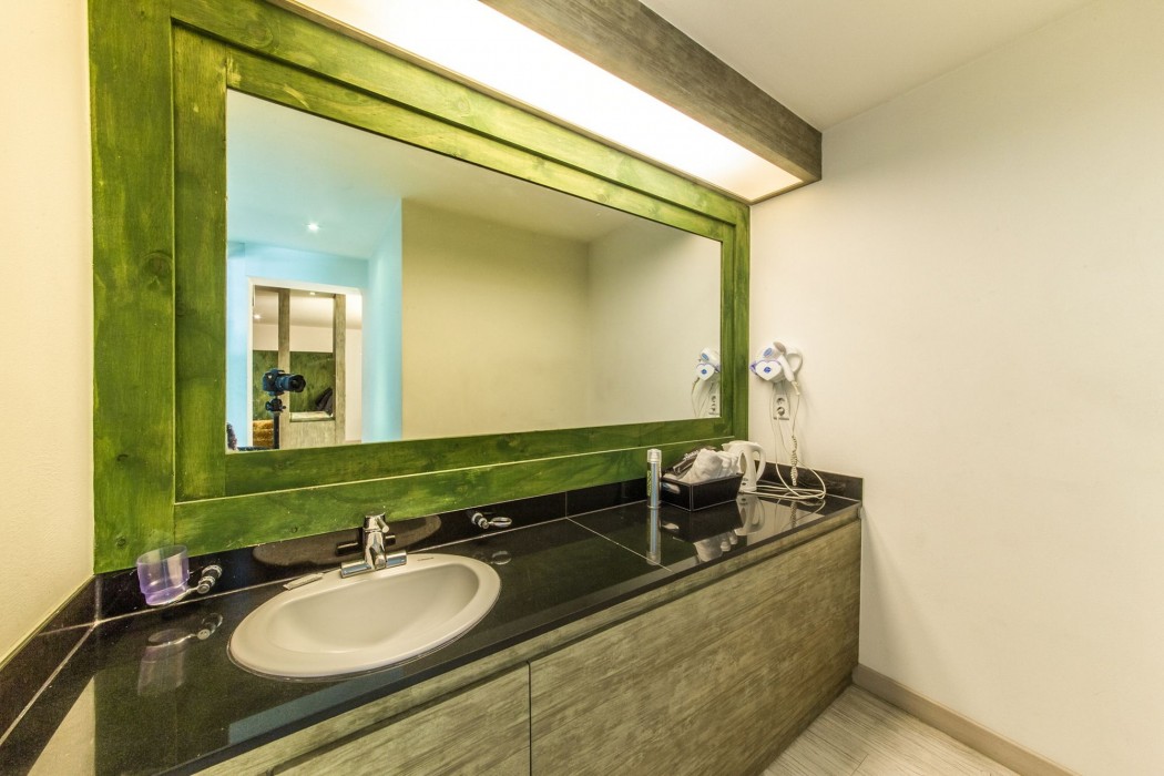 Hotel Tomgi 29/99