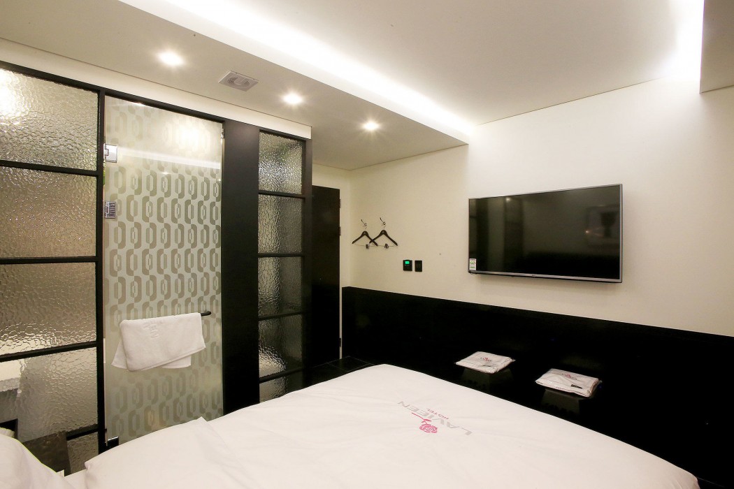 Hotel Lavieen 51/100