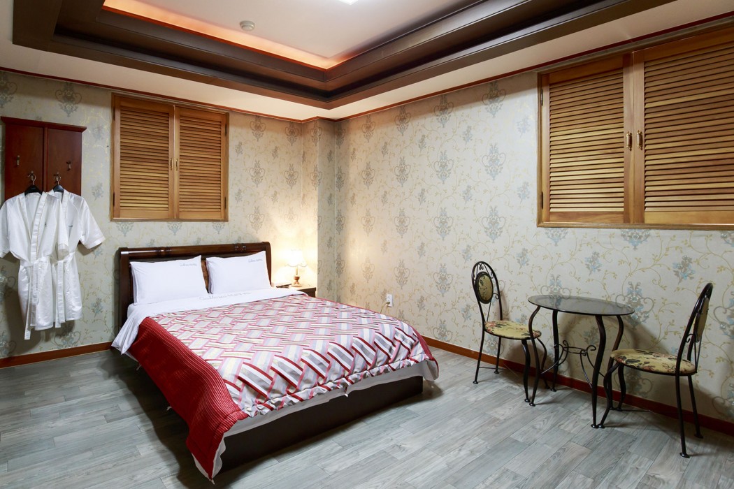Galleria Hotel 36/56