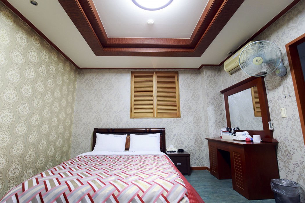 Galleria Hotel 34/56