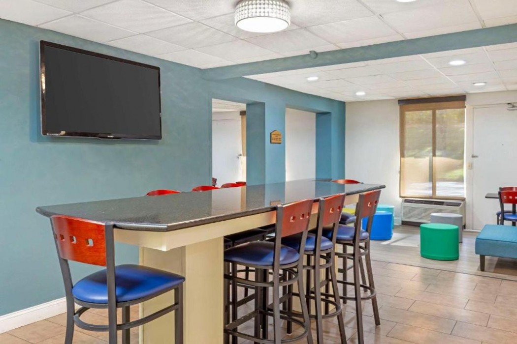 Clarion Pointe Durham Research Triangle Park 10/24