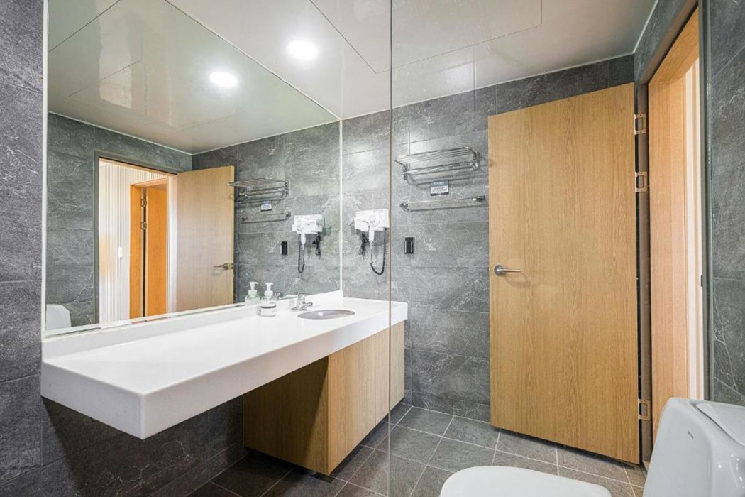Ocean To You Resort Sokcho Seorak Beach Hotel And Condo 6/17