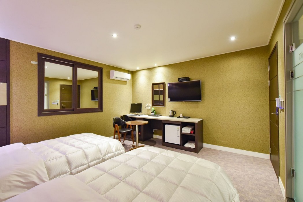 Two Heart Hotel Gimhae 23/55