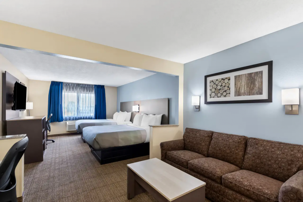 Quality Inn & Suites Springfield Southwest near I-72 8/33