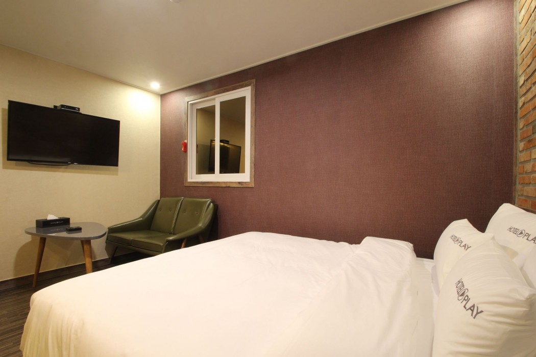 Play Hotel 39/76