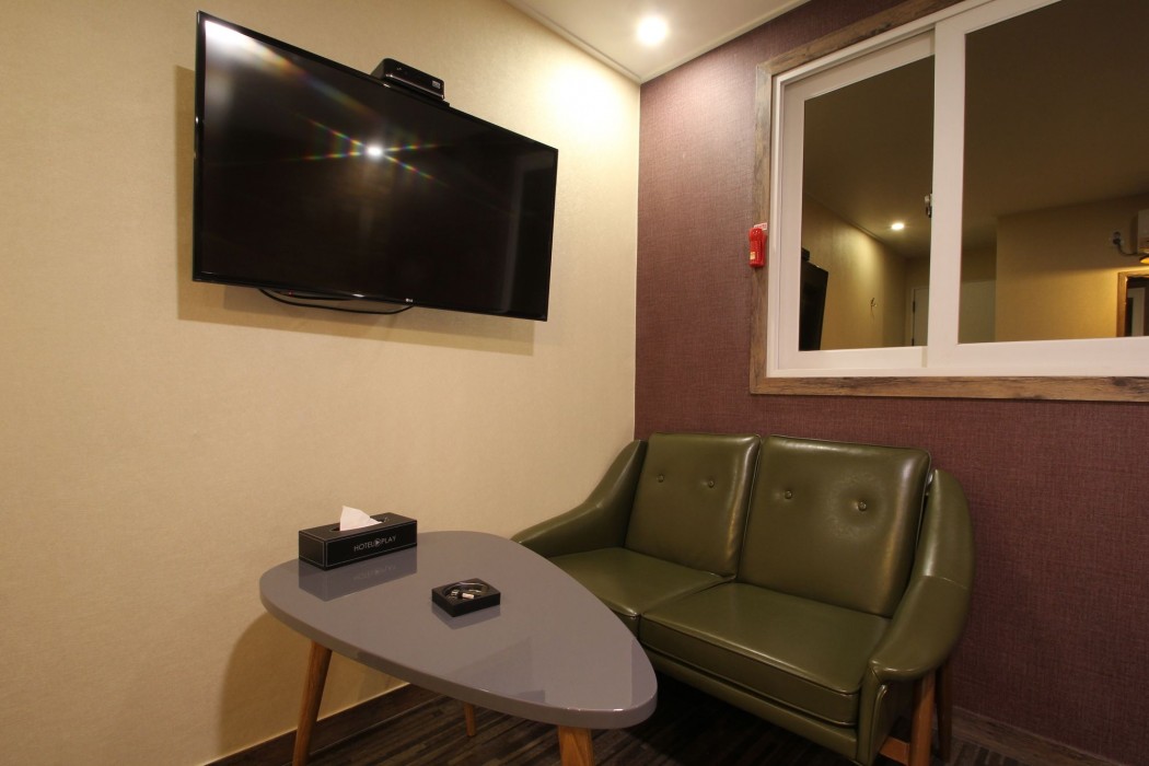 Play Hotel 38/76