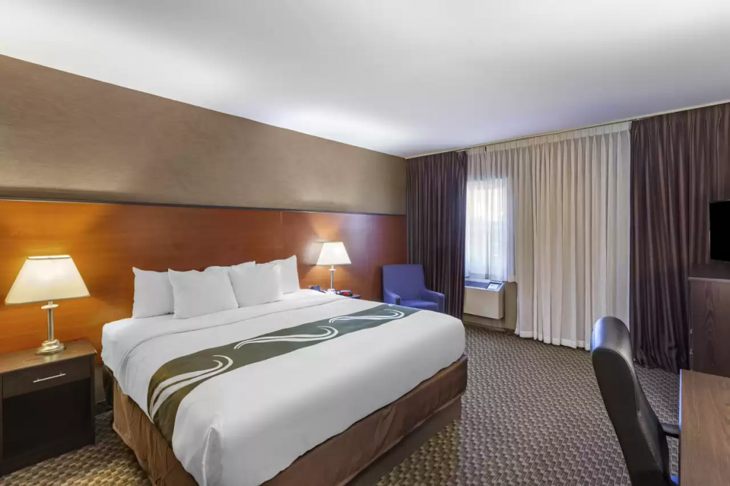 Quality Inn Toronto Airport 11/29