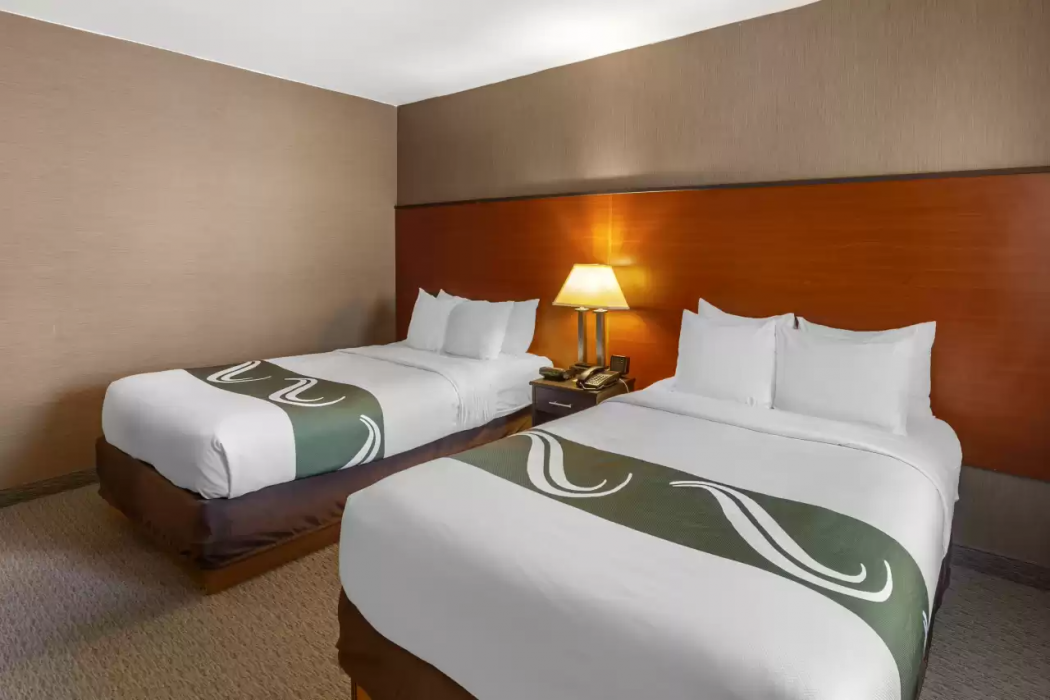 Quality Inn Toronto Airport 8/29