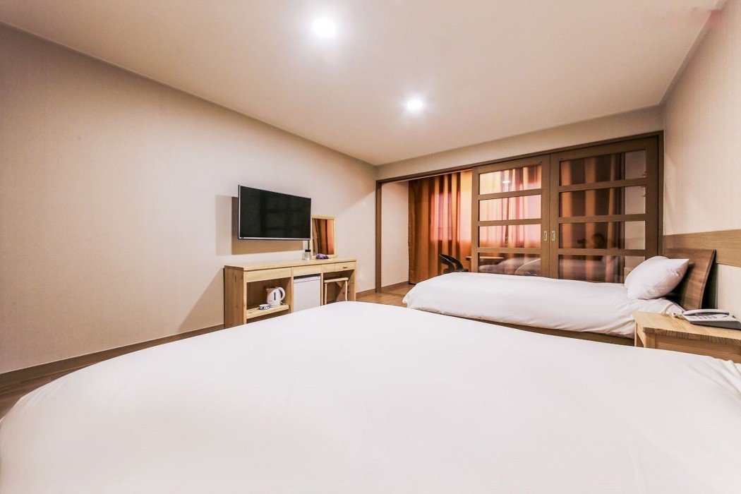Huesik Hotel Sydney 56/87