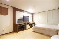 Hotel Orange 41/75