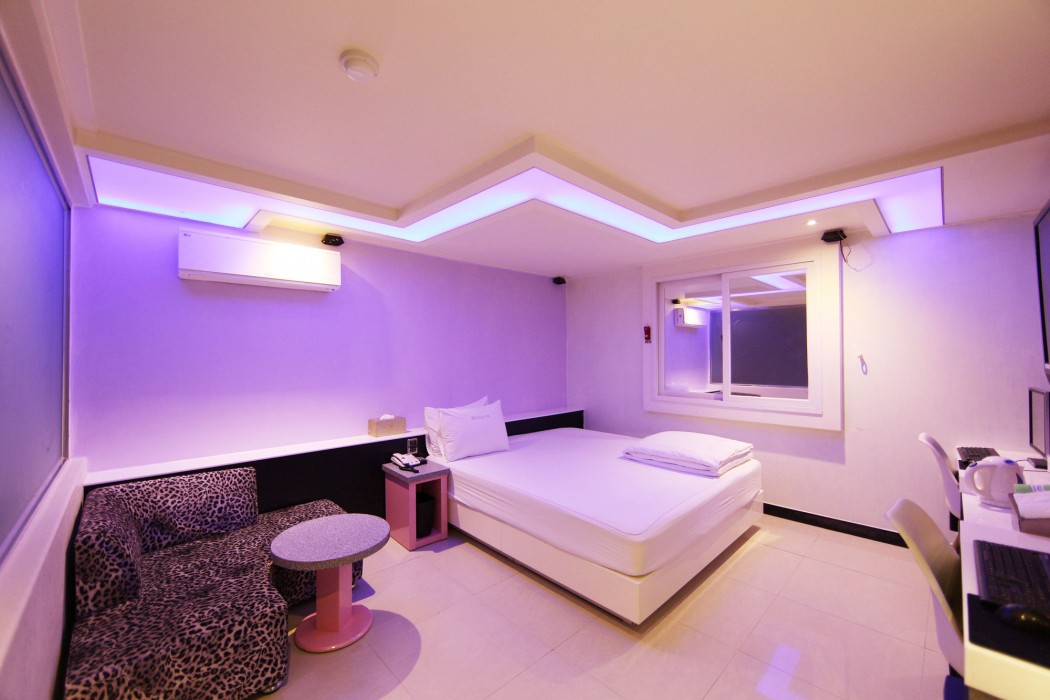 V Hotel Haeundae 7/24