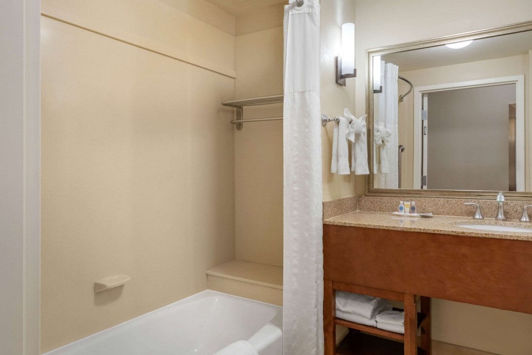 Comfort Suites Barstow Near I-15 27/51