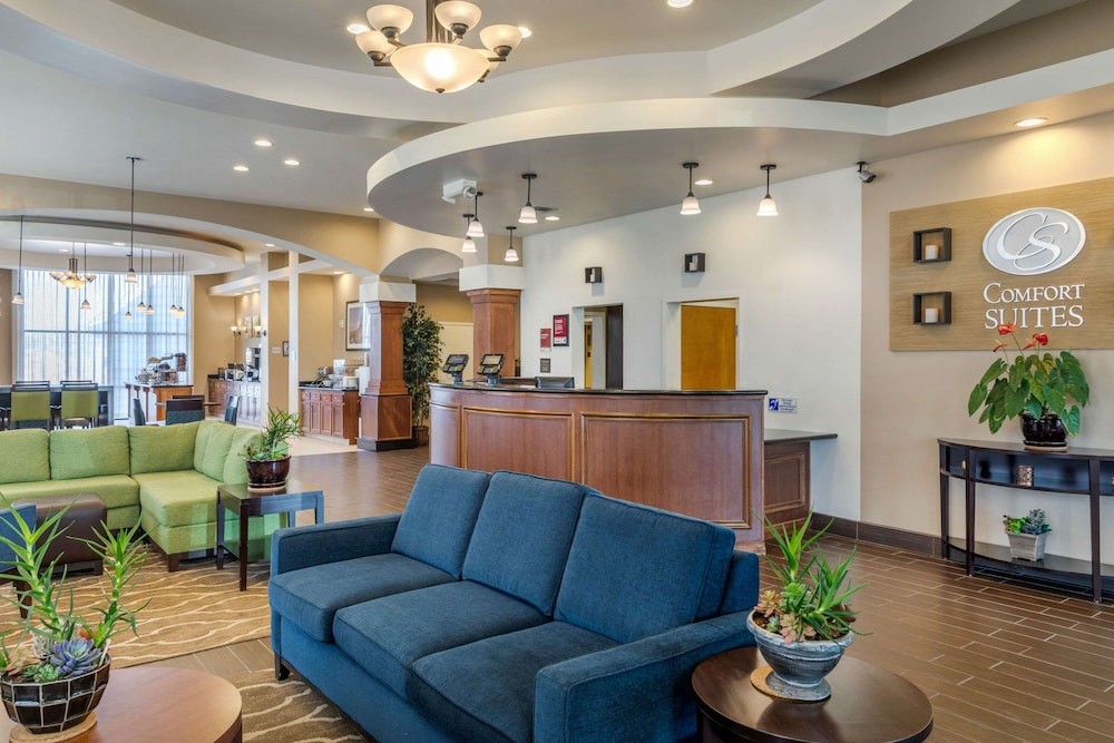 Comfort Suites Barstow Near I-15 10/51