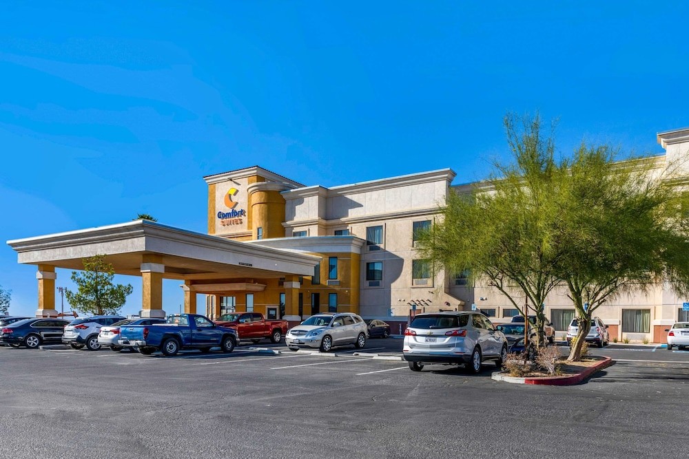 Comfort Suites Barstow Near I-15 2/51