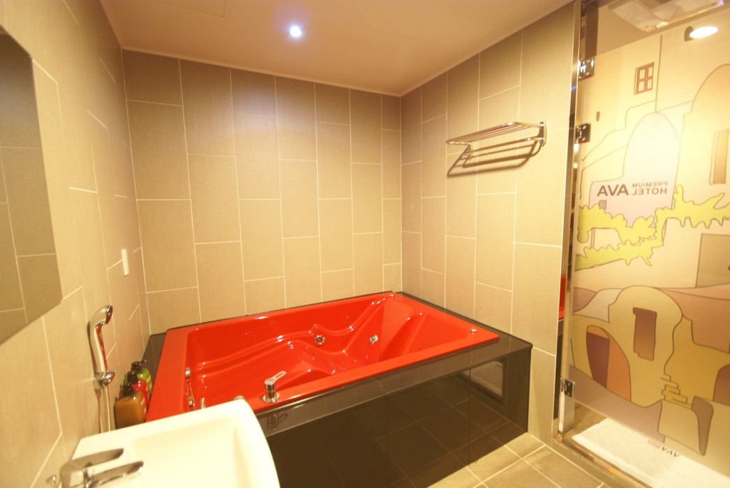 Ava Hotel Changwon 67/99