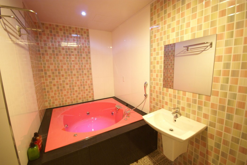 Ava Hotel Changwon 61/99