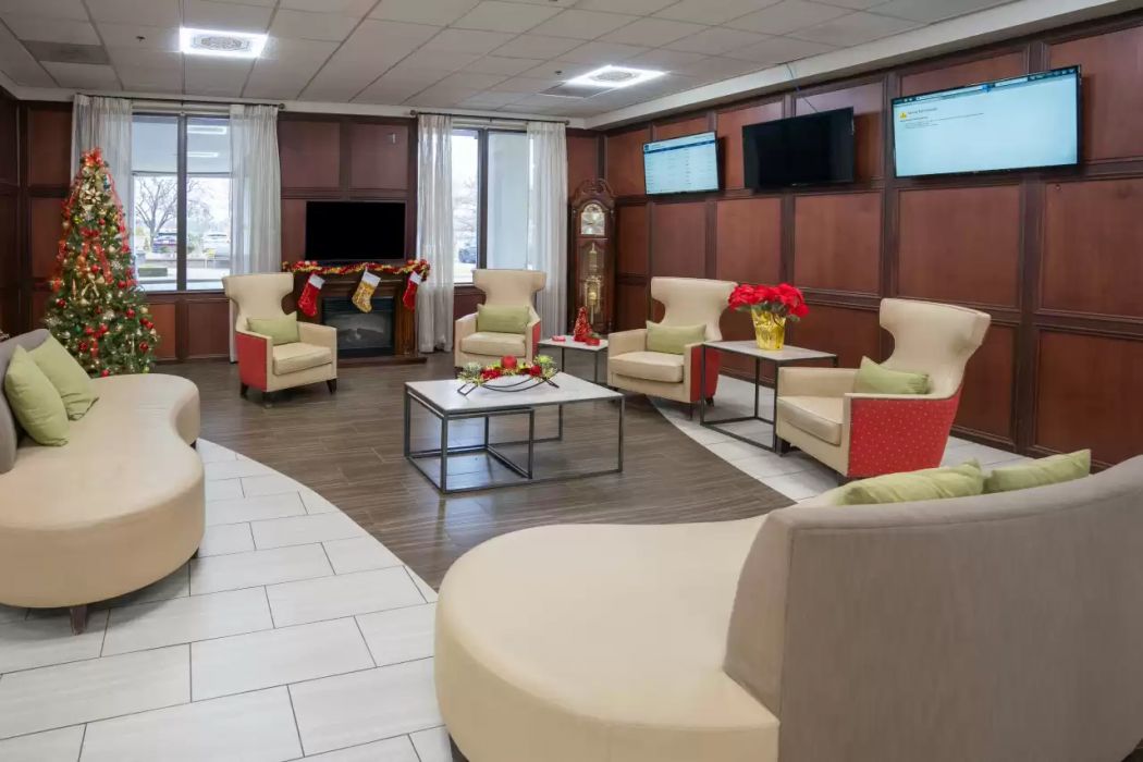 Clarion Hotel Detroit Metro Airport 8/49