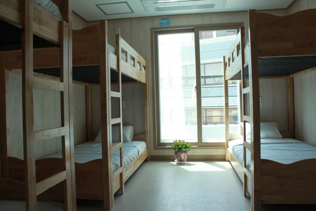1% Hostel 26/59