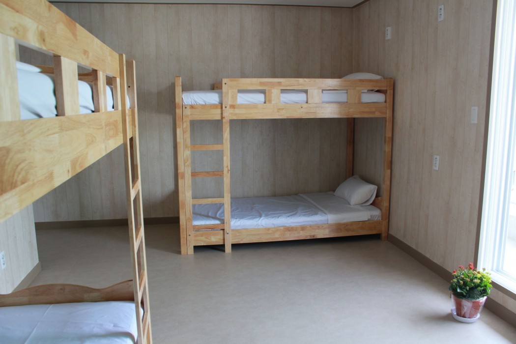 1% Hostel 39/59
