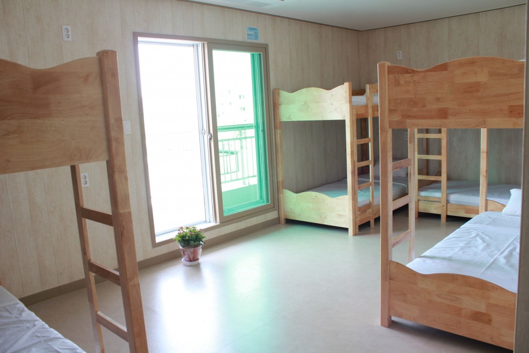 1% Hostel 38/59
