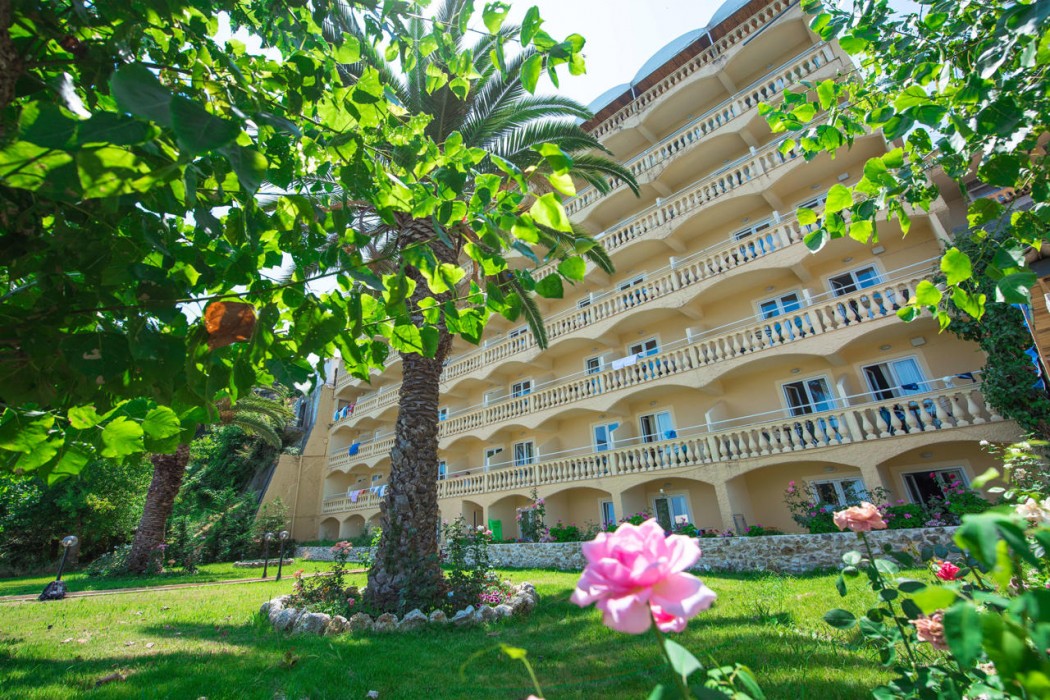 Pontikonissi Hotel - Adult only in Perama (Ionian Islands)