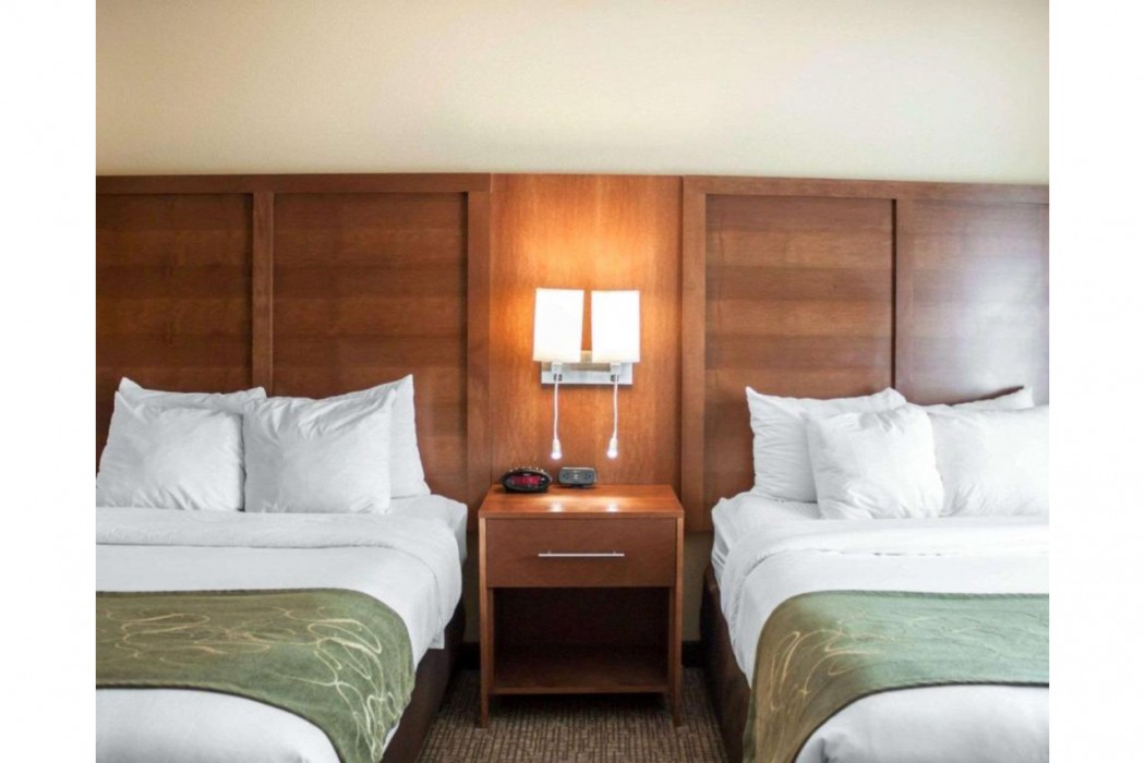 Comfort Suites Airport Boise ID 11/35