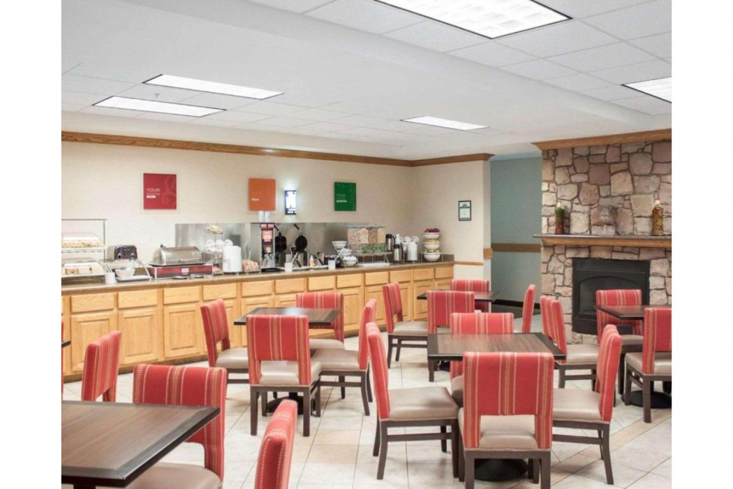 Comfort Suites Airport Boise ID 29/35